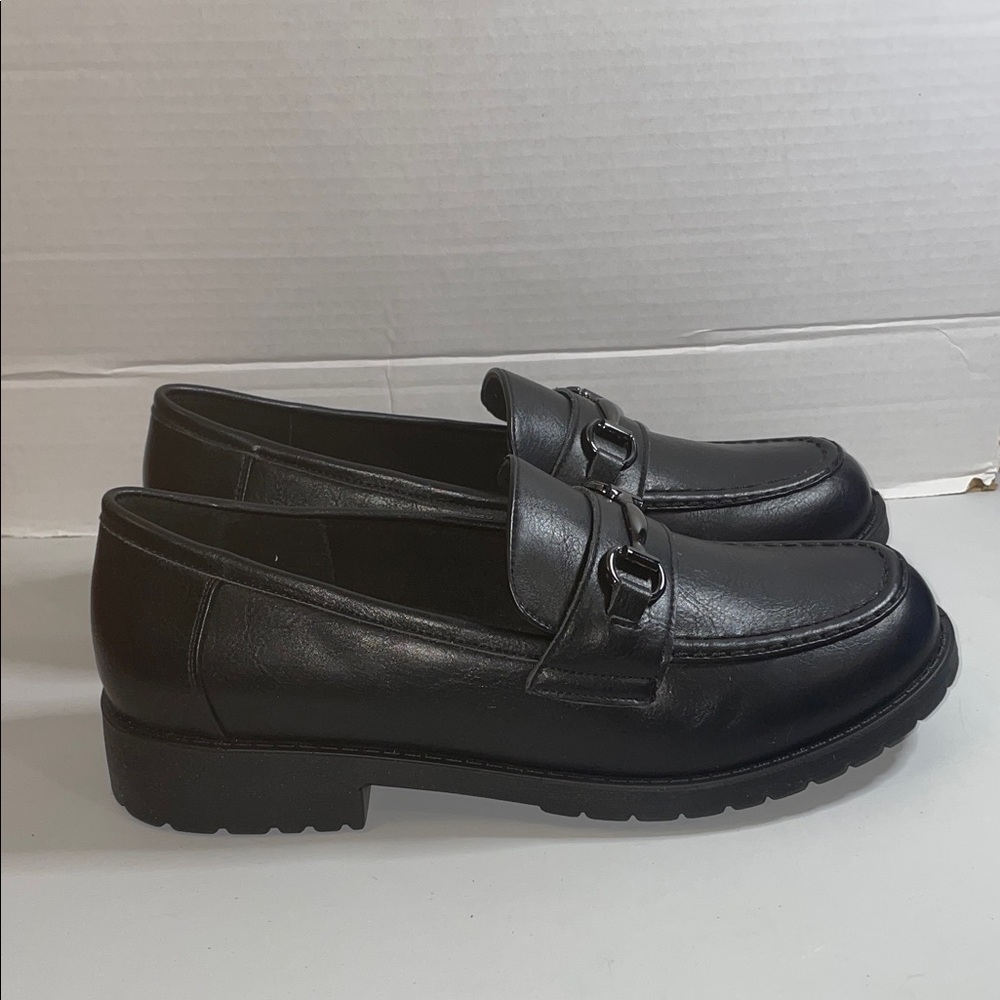 Easy Street Black Whitney Loafers - Picture 2 of 5